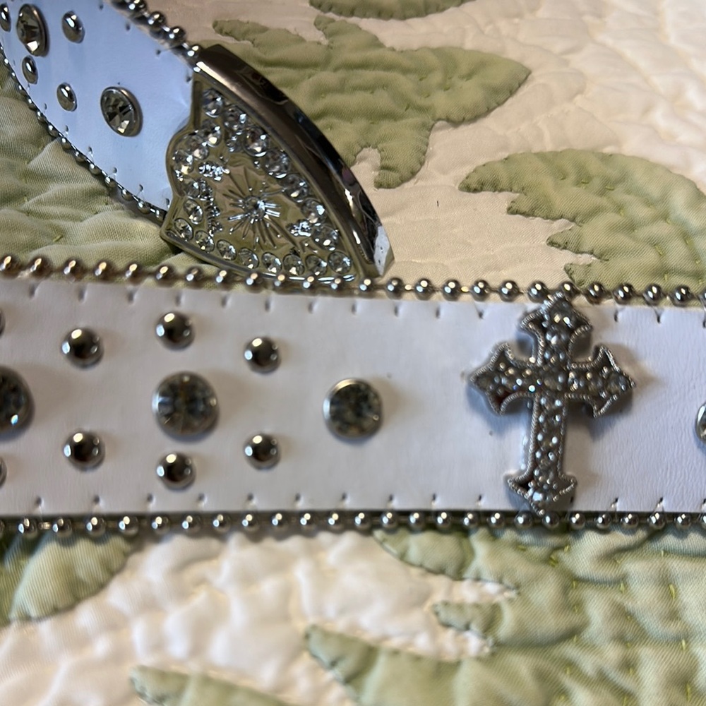 White Rhinestone Studded Belt - Picture 2 of 3